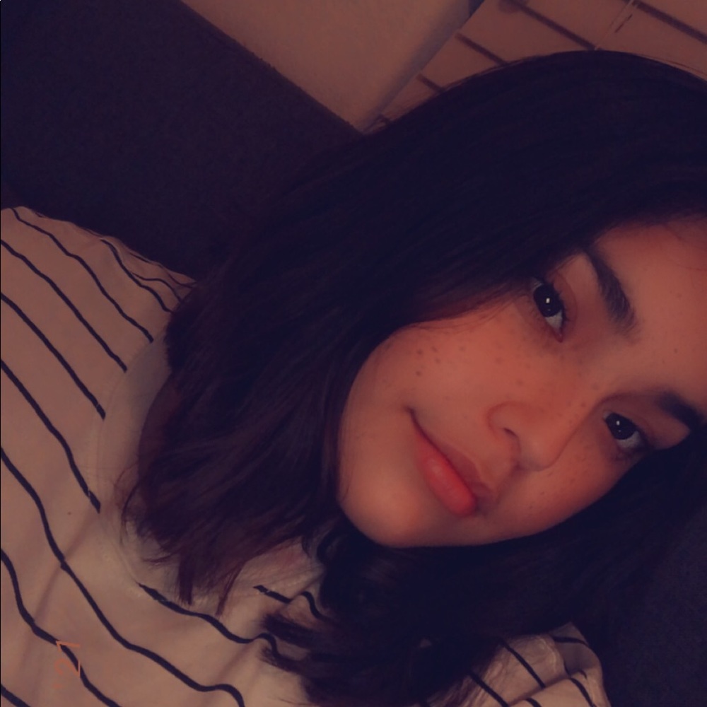 Meet your Posher, Briana